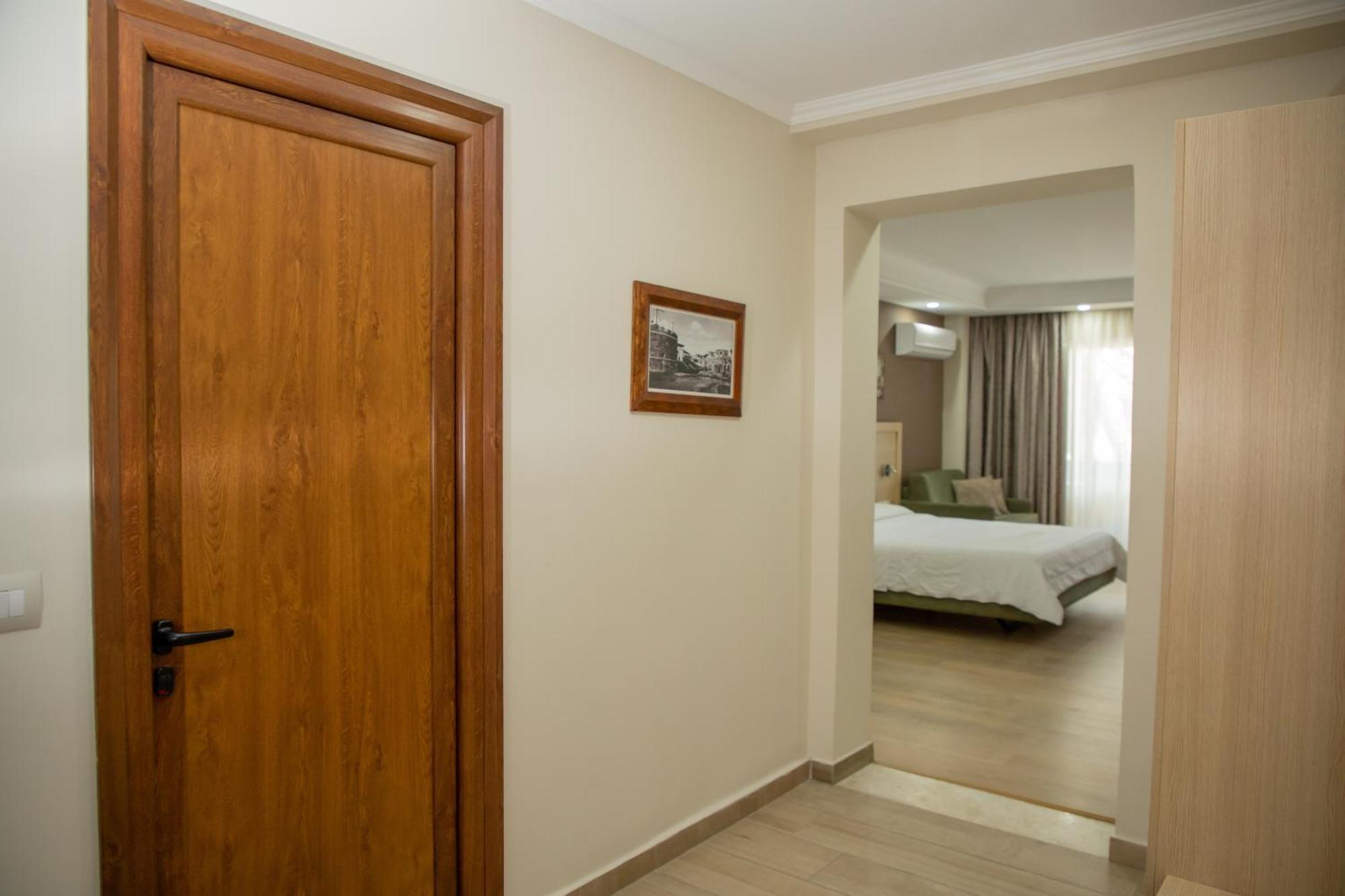 Hotel Dyrrah Durrës Eksteriør billede